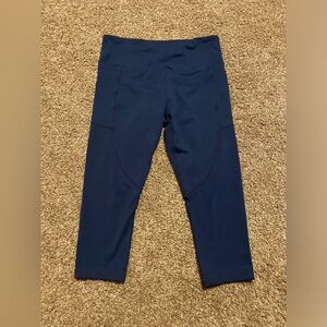 Zyia Active 14-16 Navy Pocket Light n Tight High-Rise Capri 20”